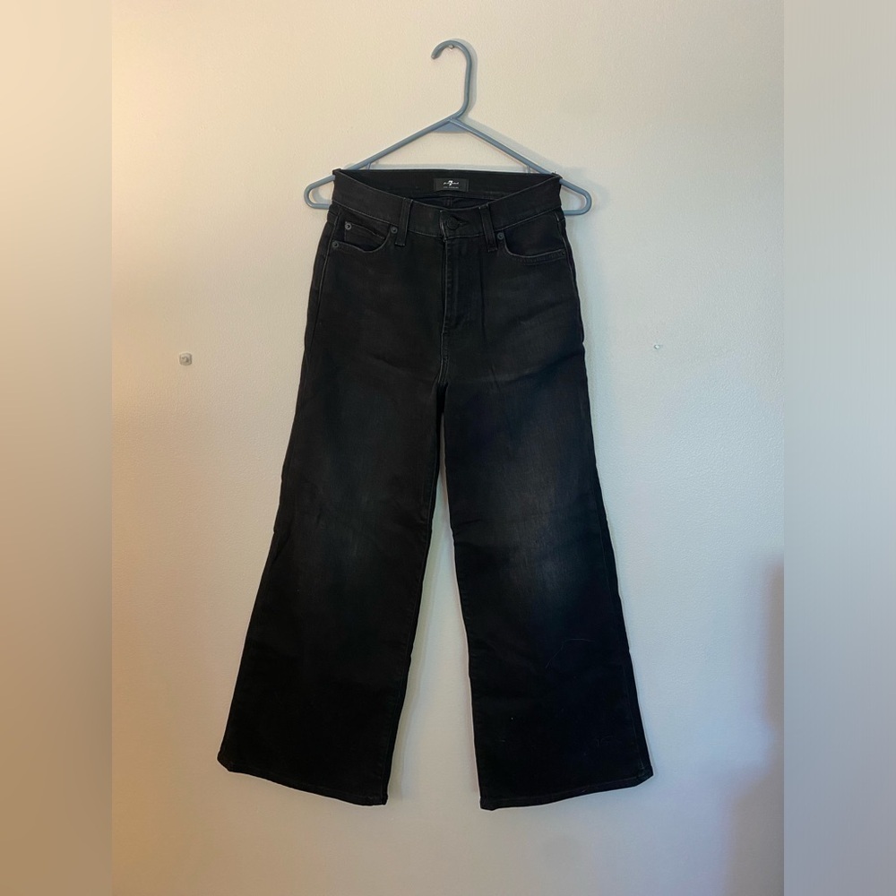 7 For All Man Kind Cropped Jo jeans size 26